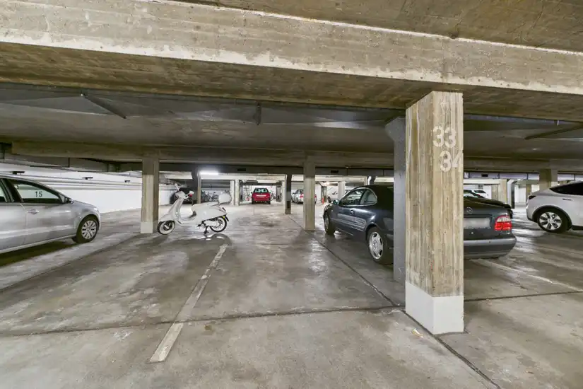 Tiefgaragenstellplatz